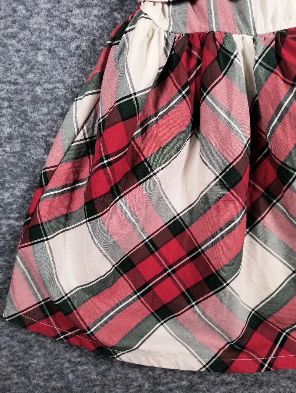 🔥 Bundle 2 For $7🔥 Carter's plaid dress, girl's size 7